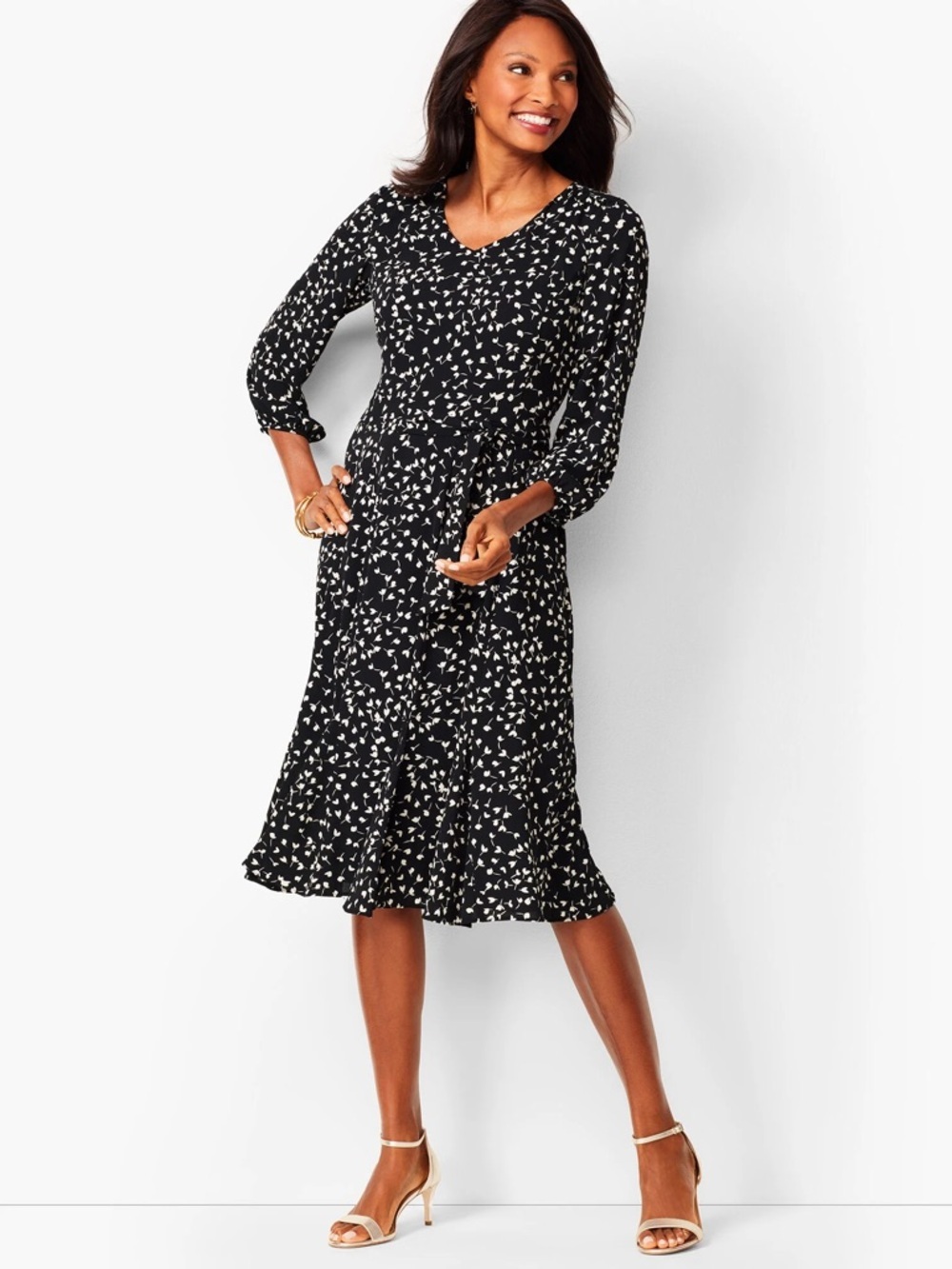 Talbots Floral Fit And Flare Dress Black Feminine Office 10 Classic Sophisticate - Picture 2 of 14